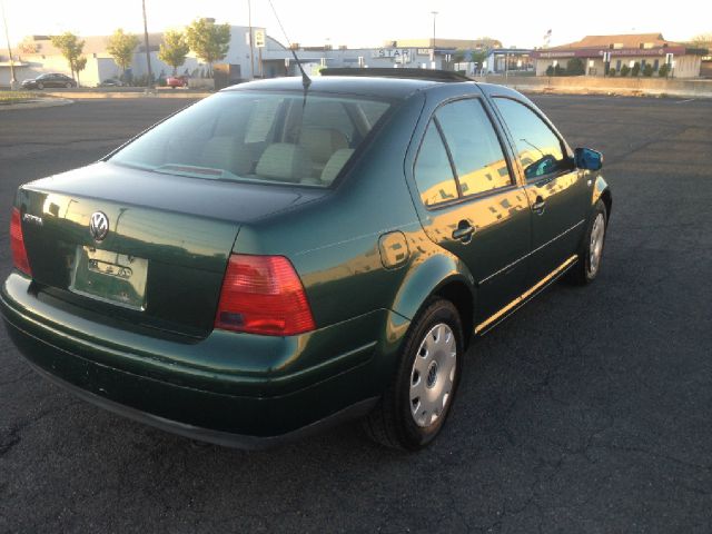 2001 Volkswagen Jetta Quad Cab 4x2 Shortbox XLT