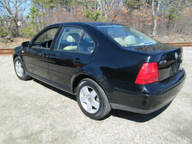 2001 Volkswagen Jetta Quad Cab 4x2 Shortbox XLT