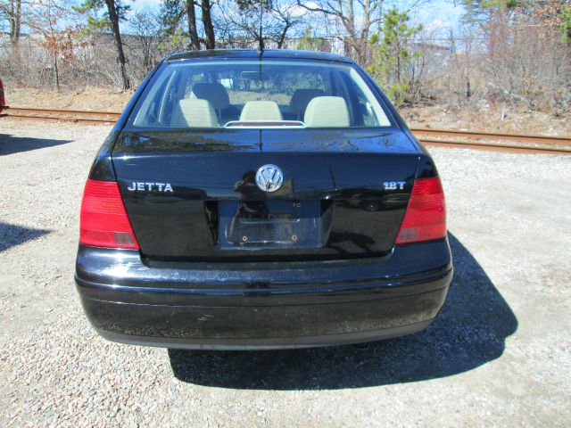 2001 Volkswagen Jetta Quad Cab 4x2 Shortbox XLT