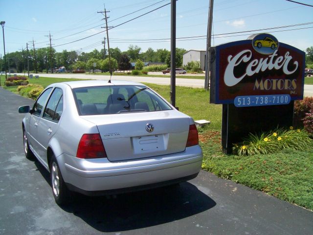 2001 Volkswagen Jetta Quad Cab 4x2 Shortbox XLT