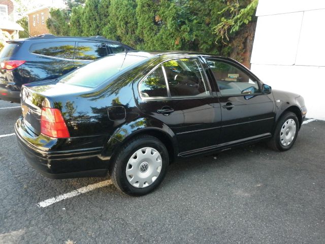 2002 Volkswagen Jetta I-4 Manual