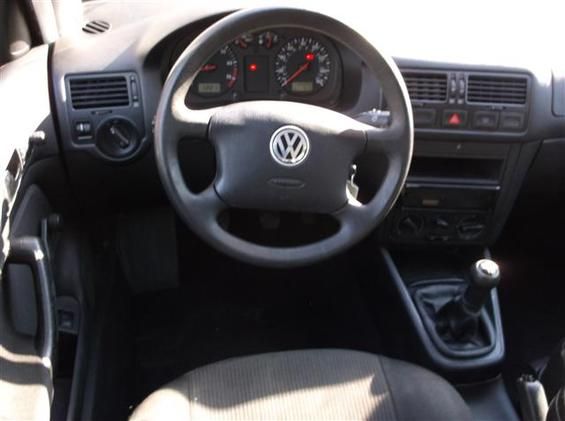 2002 Volkswagen Jetta I-4 Manual