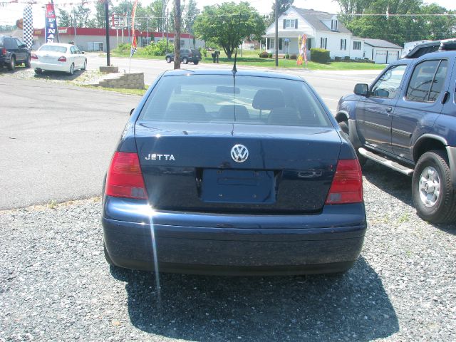 2002 Volkswagen Jetta Quad Cab 4x2 Shortbox XLT