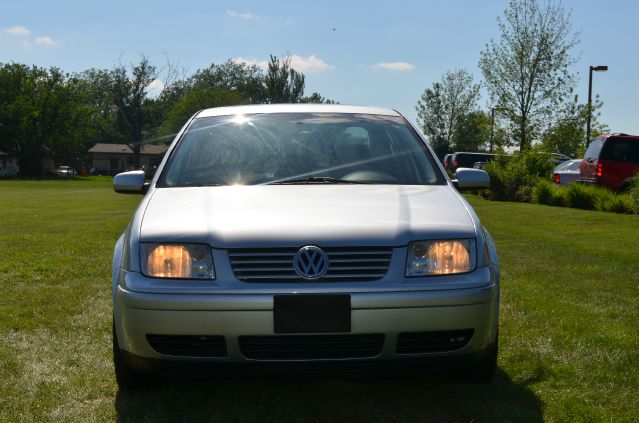 2002 Volkswagen Jetta Quad Cab 4x2 Shortbox XLT