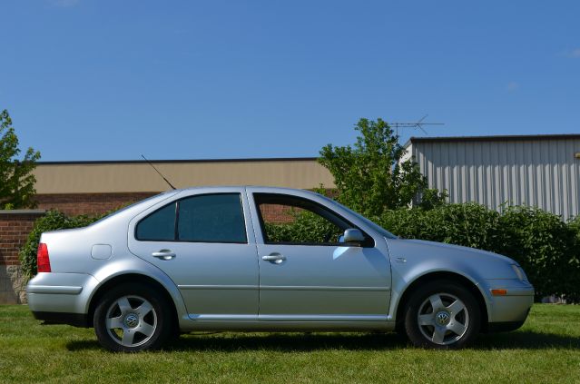 2002 Volkswagen Jetta Quad Cab 4x2 Shortbox XLT