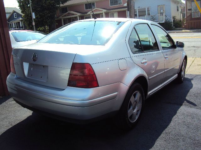 2002 Volkswagen Jetta Quad Cab 4x2 Shortbox XLT