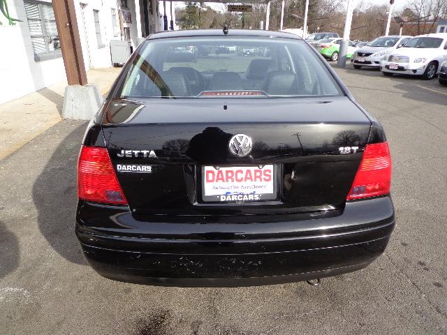 2002 Volkswagen Jetta FWD 4dr Sport