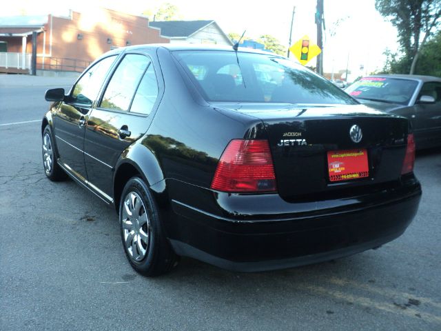 2002 Volkswagen Jetta I-4 Manual