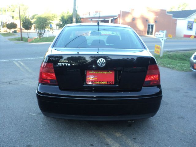 2002 Volkswagen Jetta I-4 Manual