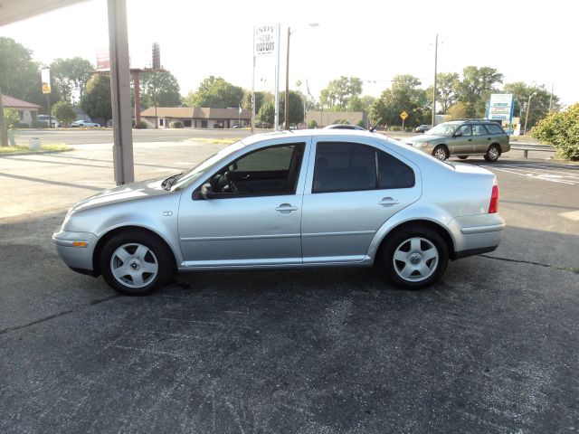 2002 Volkswagen Jetta Quad Cab 4x2 Shortbox XLT