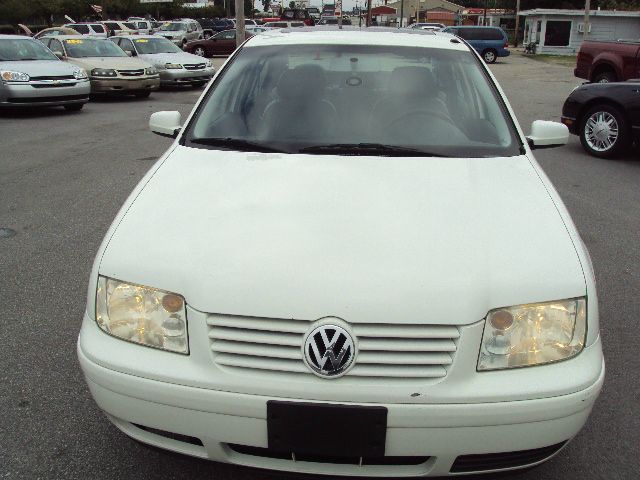 2002 Volkswagen Jetta Quad Cab 4x2 Shortbox XLT