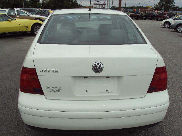 2002 Volkswagen Jetta Quad Cab 4x2 Shortbox XLT