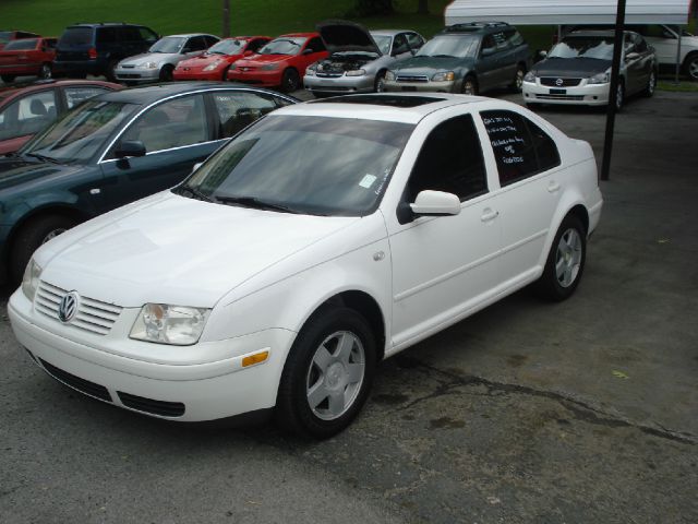 2002 Volkswagen Jetta Quad Cab 4x2 Shortbox XLT