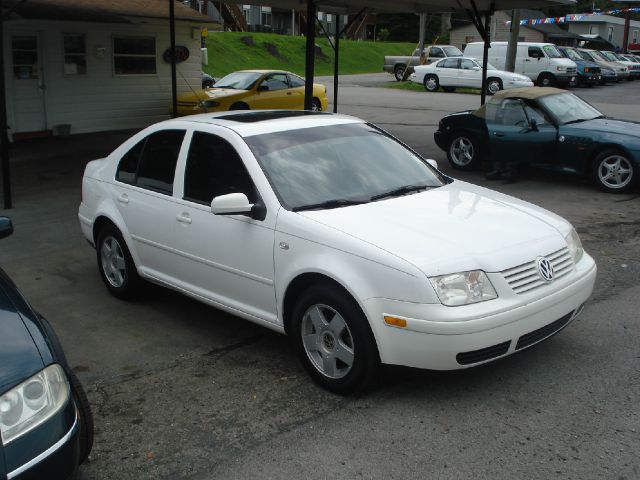 2002 Volkswagen Jetta Quad Cab 4x2 Shortbox XLT