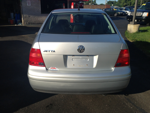 2002 Volkswagen Jetta Quad Cab 4x2 Shortbox XLT