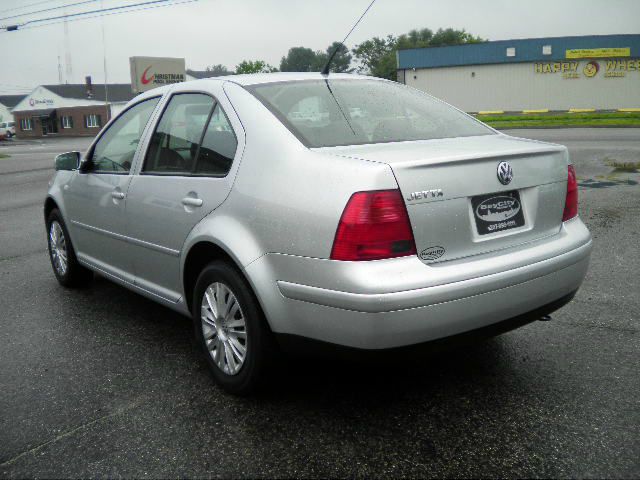 2002 Volkswagen Jetta Quad Cab 4x2 Shortbox XLT