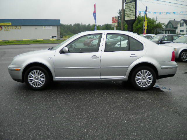 2002 Volkswagen Jetta Quad Cab 4x2 Shortbox XLT