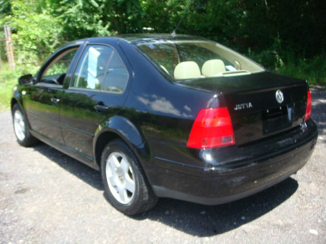 2002 Volkswagen Jetta Quad Cab 4x2 Shortbox XLT