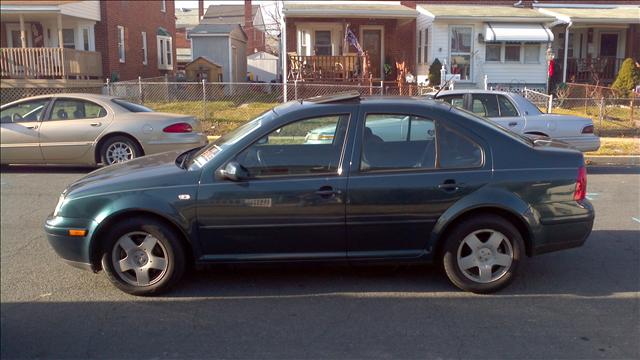 2002 Volkswagen Jetta FWD 4dr Sport