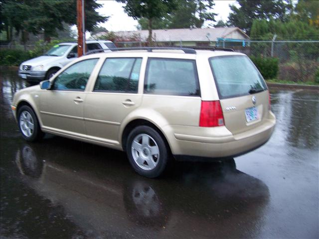 2002 Volkswagen Jetta FWD 4dr Sport