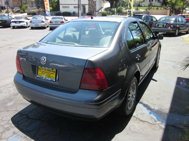 2003 Volkswagen Jetta I-4 Manual