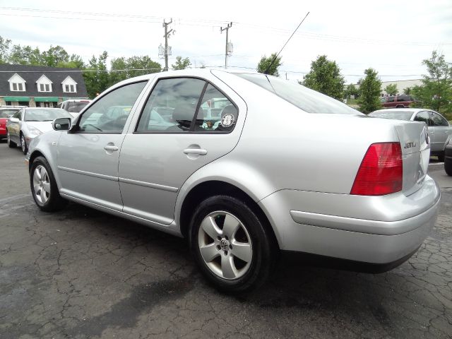 2003 Volkswagen Jetta 4matic 4dr 3.5L