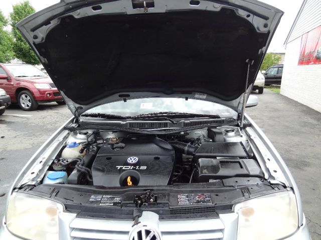 2003 Volkswagen Jetta 4matic 4dr 3.5L