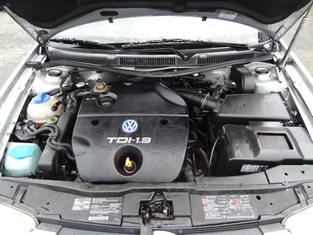 2003 Volkswagen Jetta 4matic 4dr 3.5L