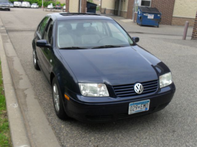 2003 Volkswagen Jetta Quad Cab 4x2 Shortbox XLT