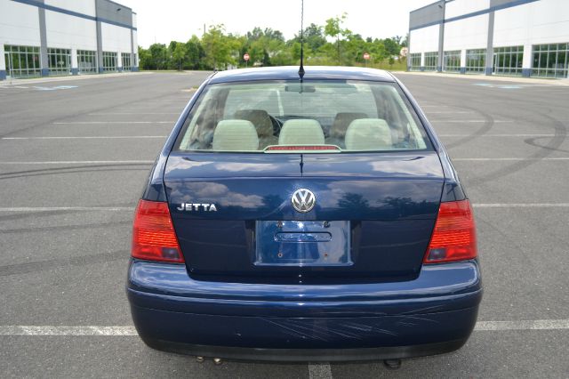 2003 Volkswagen Jetta Quad Cab 4x2 Shortbox XLT