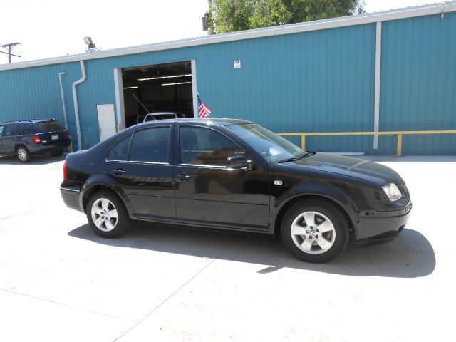 2003 Volkswagen Jetta Quad Cab 4x2 Shortbox XLT