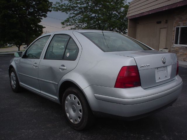 2003 Volkswagen Jetta I-4 Manual