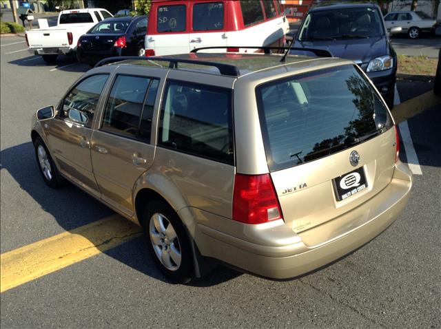 2003 Volkswagen Jetta 4dr 112 WB AWD