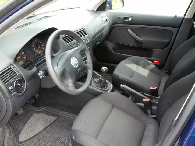 2003 Volkswagen Jetta With Leather