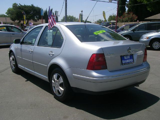 2003 Volkswagen Jetta I-4 Manual