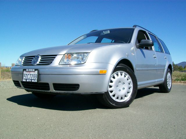 2003 Volkswagen Jetta S Touring 4-door