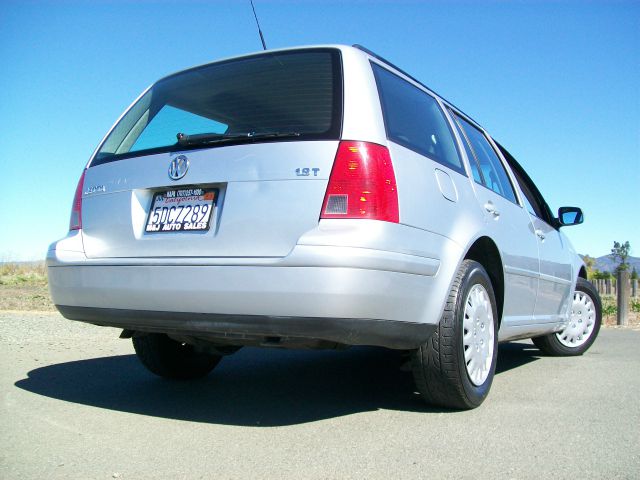 2003 Volkswagen Jetta S Touring 4-door