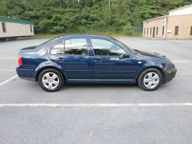 2003 Volkswagen Jetta Quad Cab 4x2 Shortbox XLT