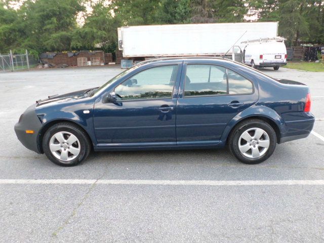 2003 Volkswagen Jetta Quad Cab 4x2 Shortbox XLT