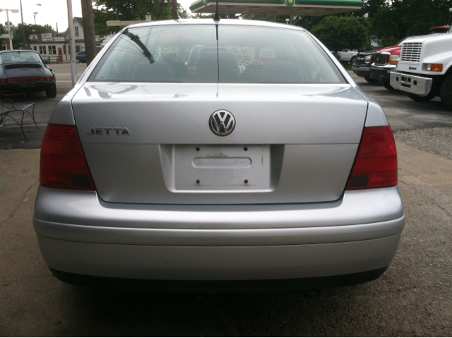 2003 Volkswagen Jetta Quad Cab 4x2 Shortbox XLT