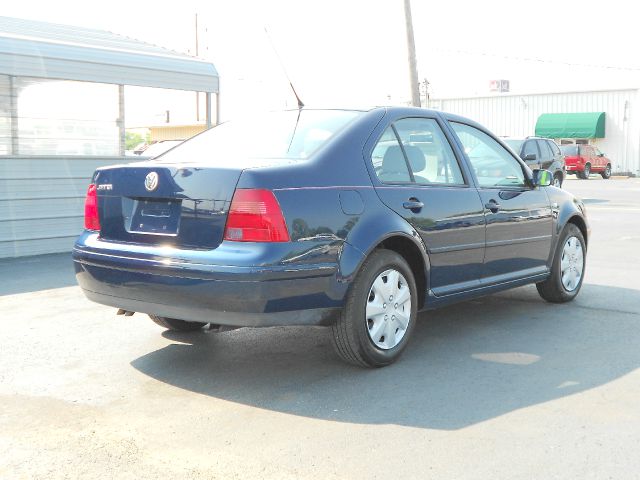 2003 Volkswagen Jetta I-4 Manual