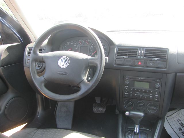 2003 Volkswagen Jetta I-4 Manual