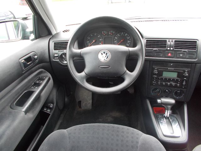 2003 Volkswagen Jetta Quad Cab 4x2 Shortbox XLT