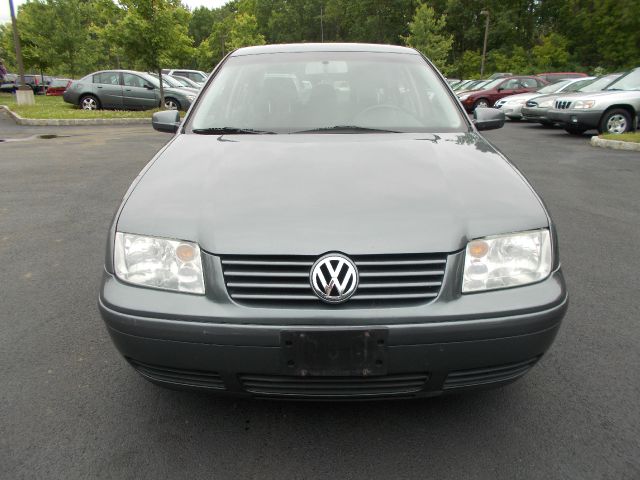 2003 Volkswagen Jetta Quad Cab 4x2 Shortbox XLT