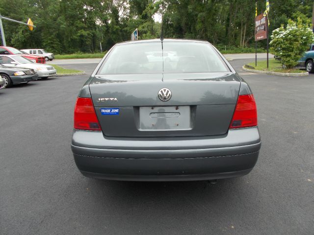 2003 Volkswagen Jetta Quad Cab 4x2 Shortbox XLT