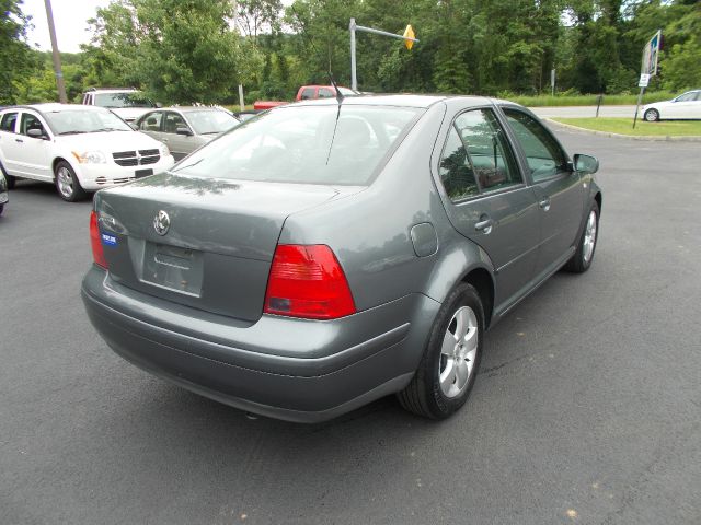 2003 Volkswagen Jetta Quad Cab 4x2 Shortbox XLT