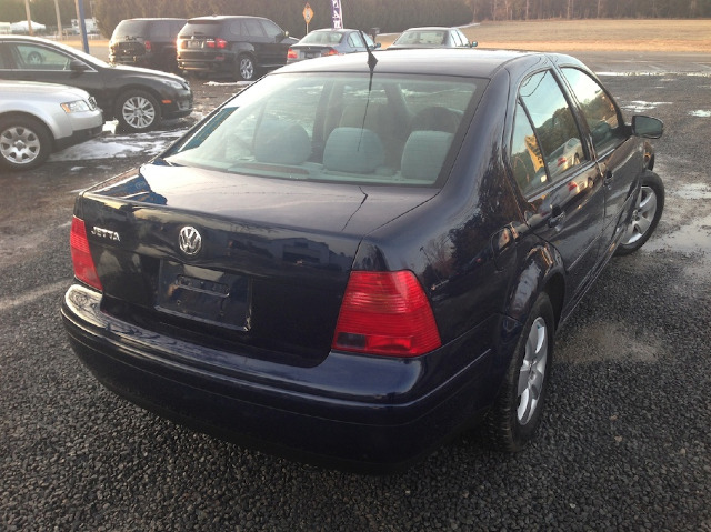 2003 Volkswagen Jetta Quad Cab 4x2 Shortbox XLT