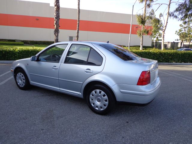 2003 Volkswagen Jetta I-4 Manual