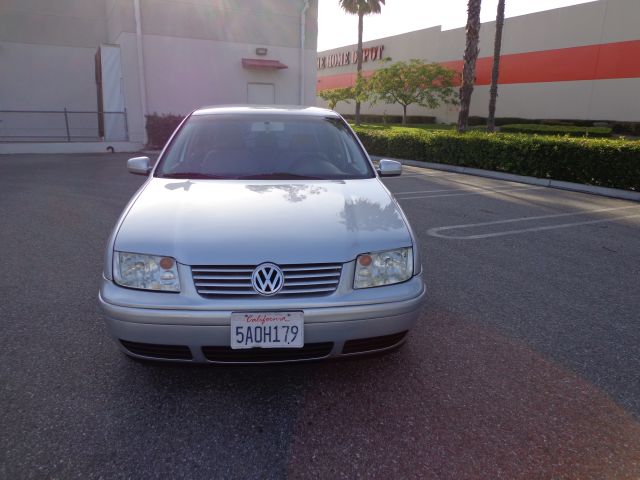 2003 Volkswagen Jetta I-4 Manual