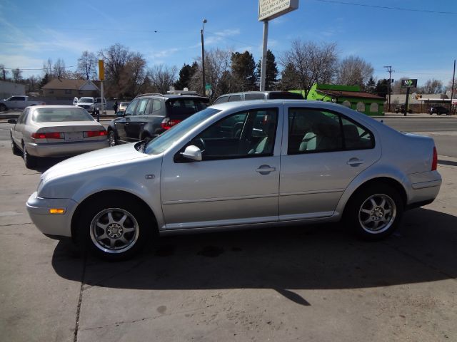 2003 Volkswagen Jetta I-4 Manual